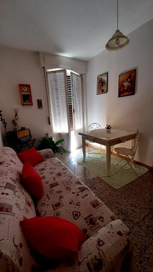B&B Rosa Samarate Extérieur photo